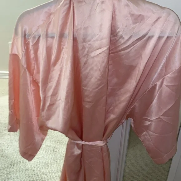Victoria’s Secret Short Silky Robe - Picture 3 of 5